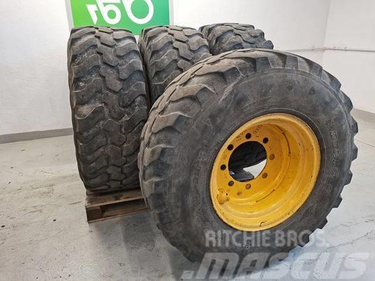 New Holland W60(13x20) set of wheels Tyres, wheels and rims