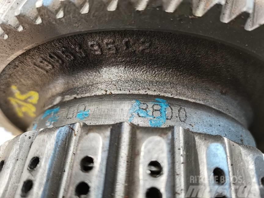 CASE MX 120 {gearbox mode 113558 A1} Transmission