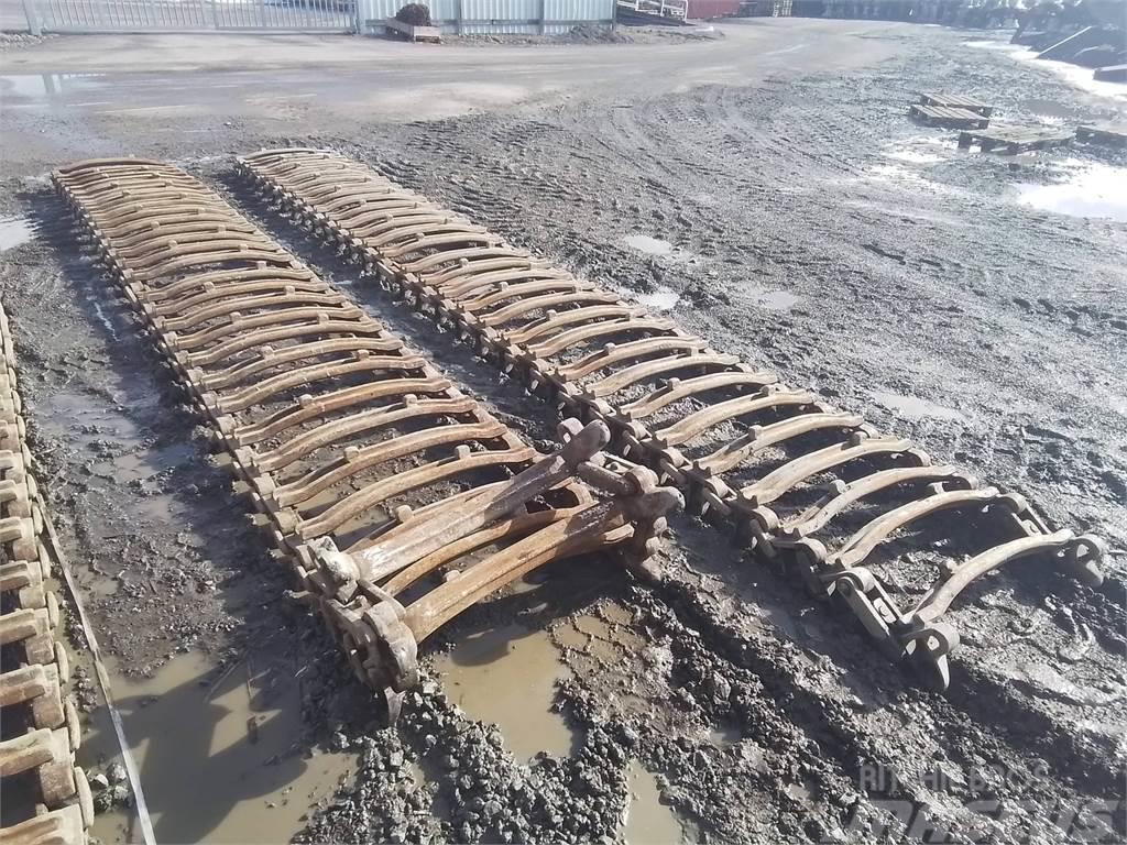  XL Traction Uni standard 710/45x26,5 Tracks, chains and undercarriage