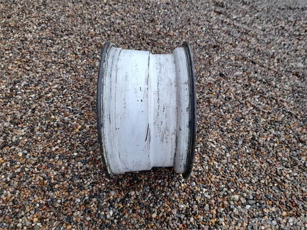 New Holland LM435 Rim Tyres, wheels and rims