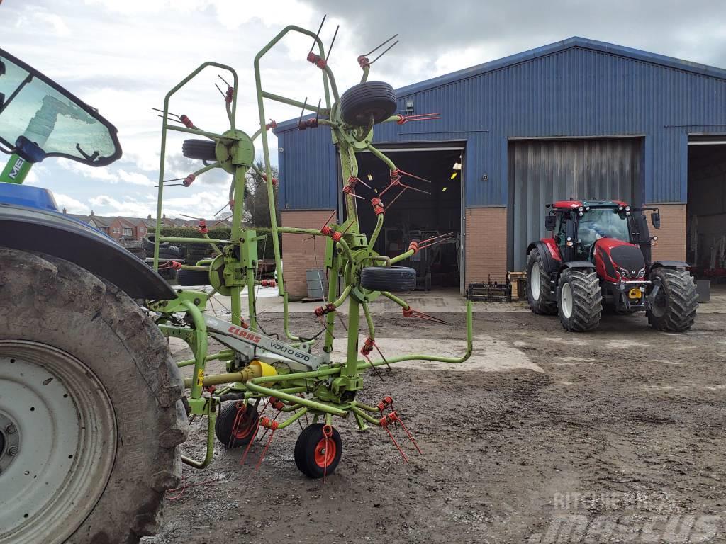 CLAAS Volto 670 Rakes and tedders