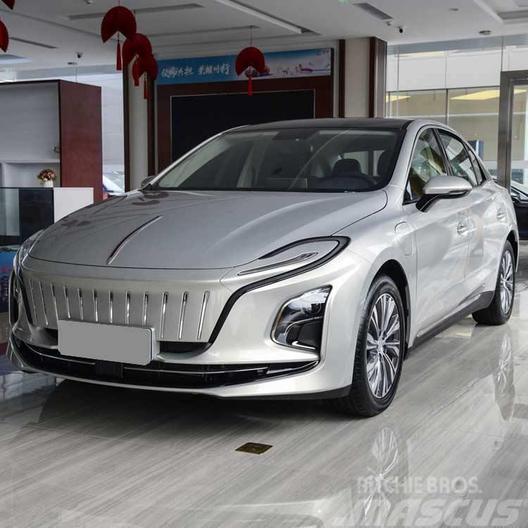  BTHQQ5 Hongqi Vehicle Made in China Plus Electrica Cars