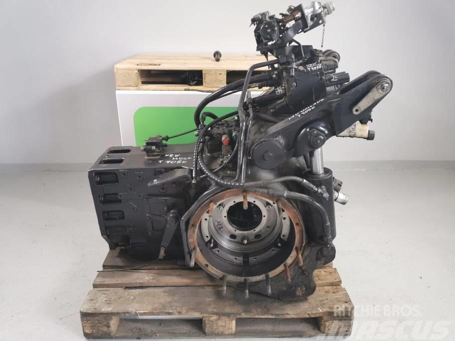 New Holland T 70 .... 2009r.{rear differential case} Transmission