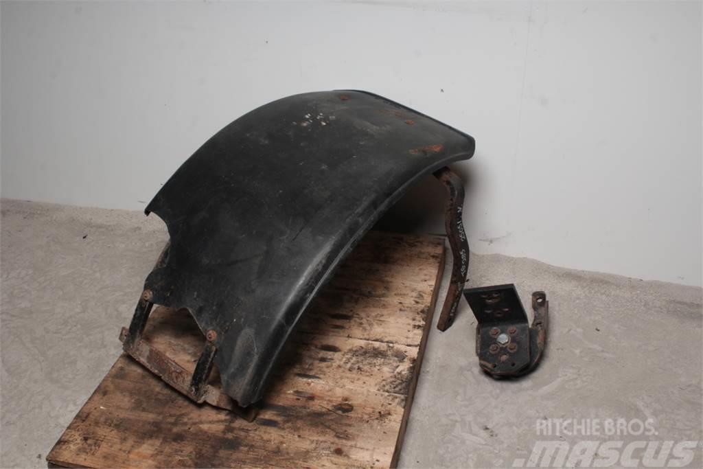 New Holland TG285 Front Fender Chassis and suspension