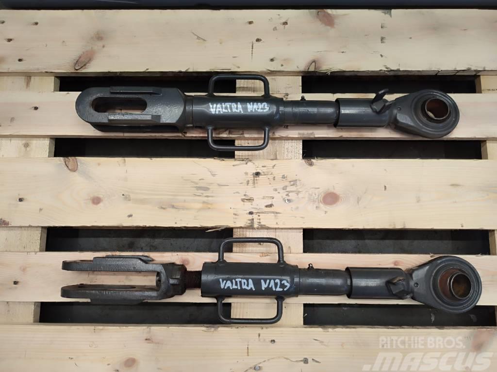Valtra N123 rear linkage hanger Chassis and suspension