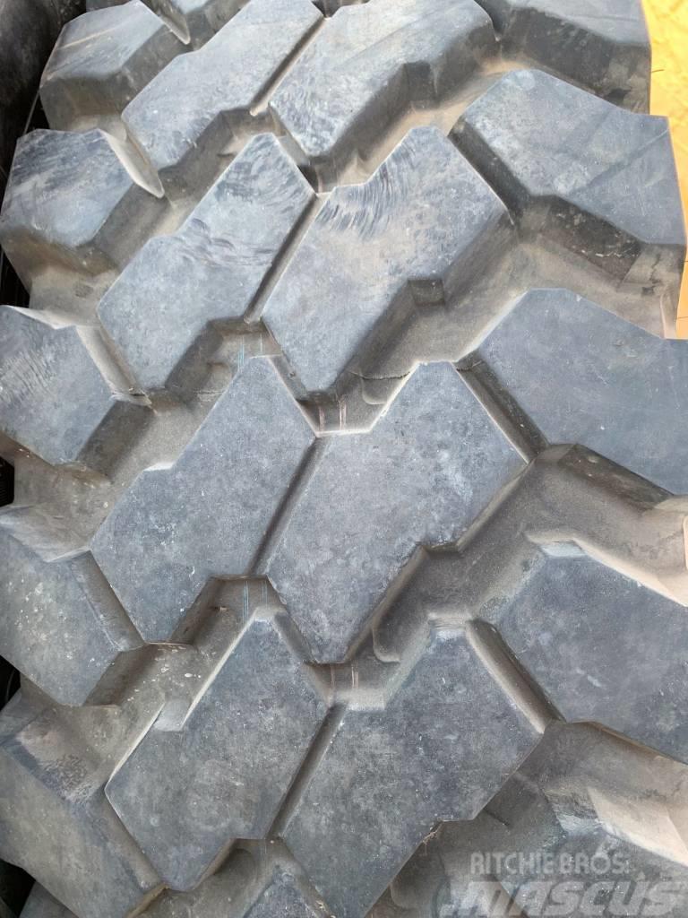  14.00r20 Continental HCS 14.00r20_1400r20_14x20_14 Tyres, wheels and rims