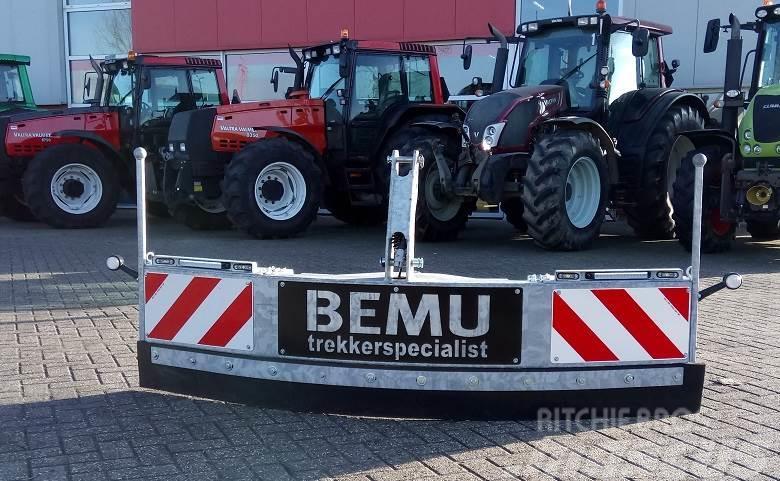  Jochemsen frontbumper Other tractor accessories