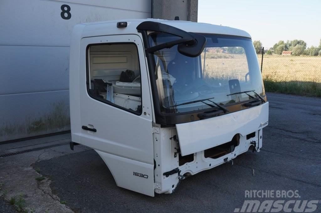 Mercedes-Benz ATEGO MP4 NEW Cabins and interior