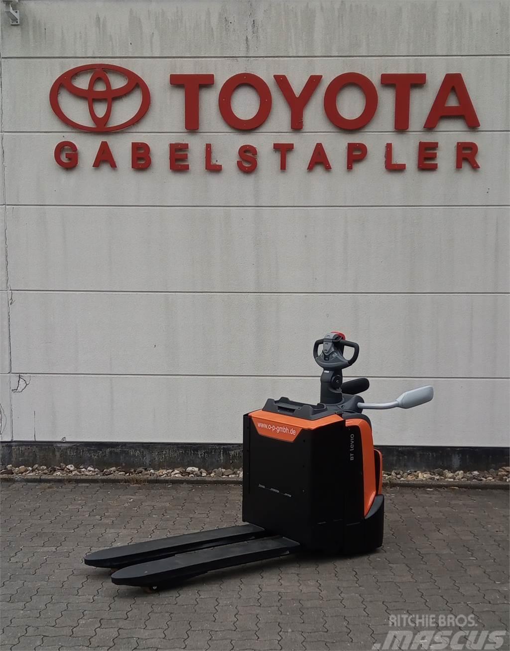 Toyota LPE200 Low lifter