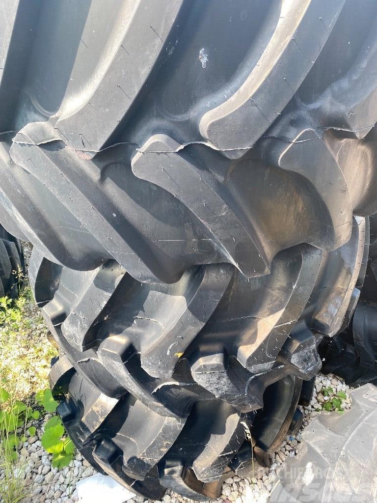 Trelleborg TWIN 422 650/45-22,5 Tyres, wheels and rims