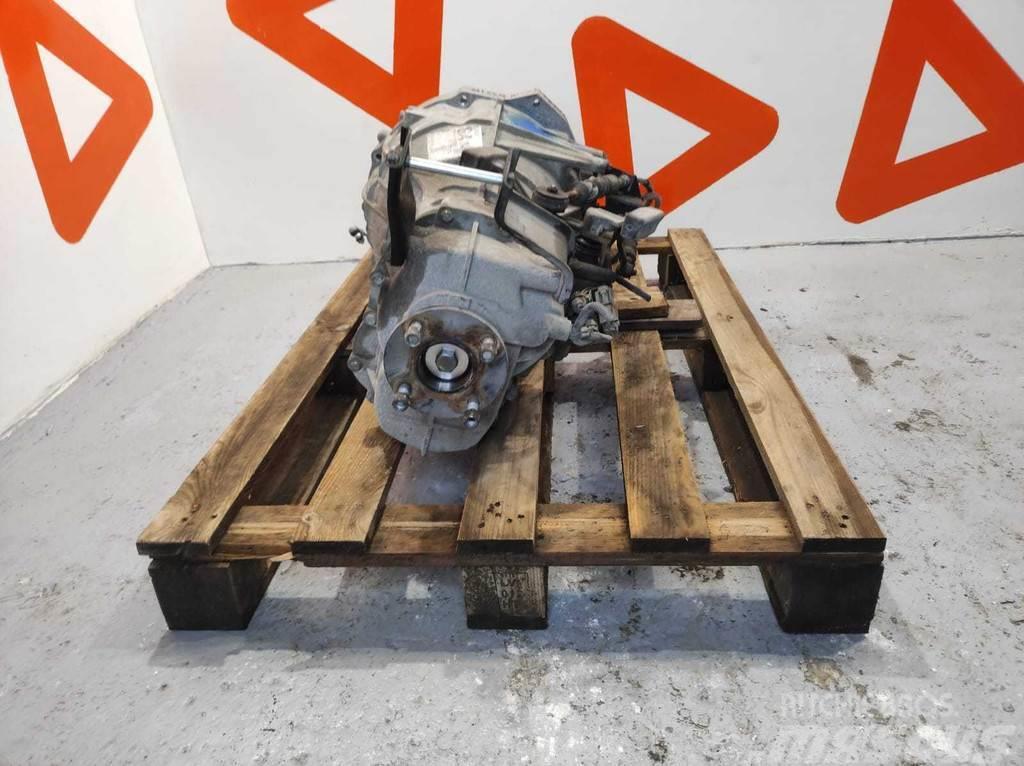 Nissan NT 400 Cabstar Gearbox 32010-LC62A / LOW MILEAGE Transmission