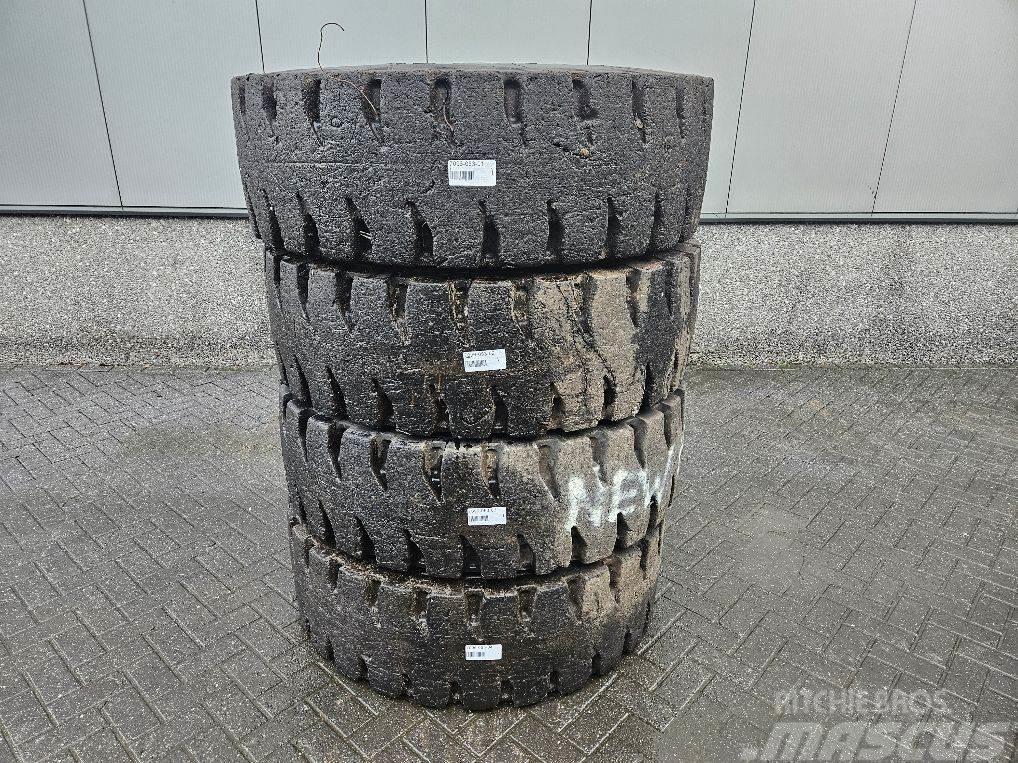 New Holland W110C-Barkley 17.5R25-Tire/Reifen/Band Tyres, wheels and rims