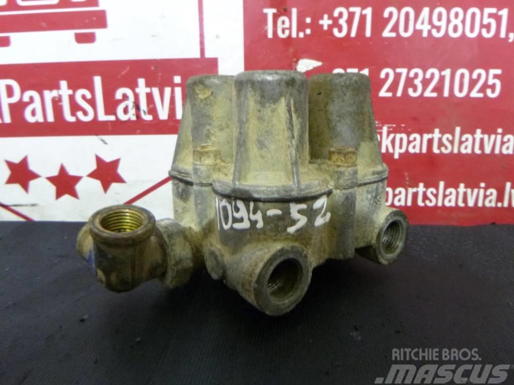 Volvo FH13 4-circuit safety valve AE4428 Engines