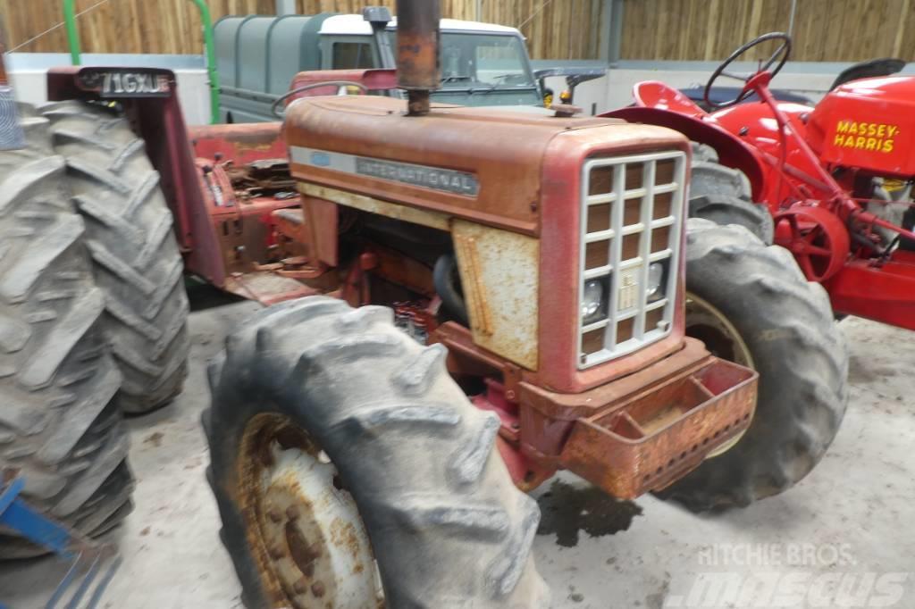 IH 674 4wd Tractors