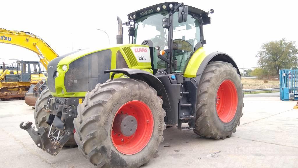 CLAAS Axion 920 Tractors