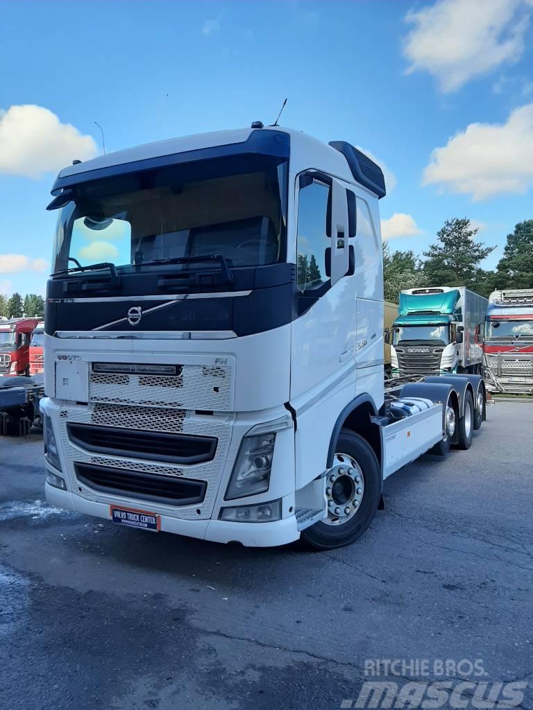 Volvo FH 13 Chassis Cab trucks