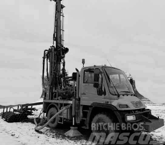 Nordmeyer DSB 2/6 auf Unimog Waterwell drill rigs