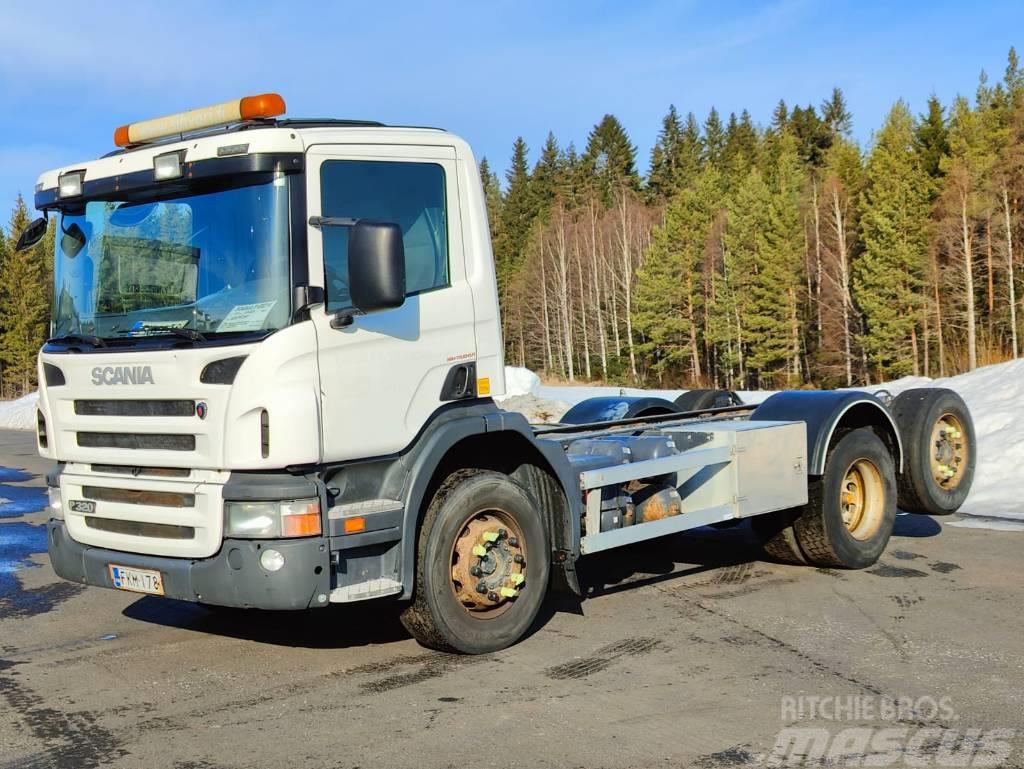 Scania P 320 Chassis Cab trucks