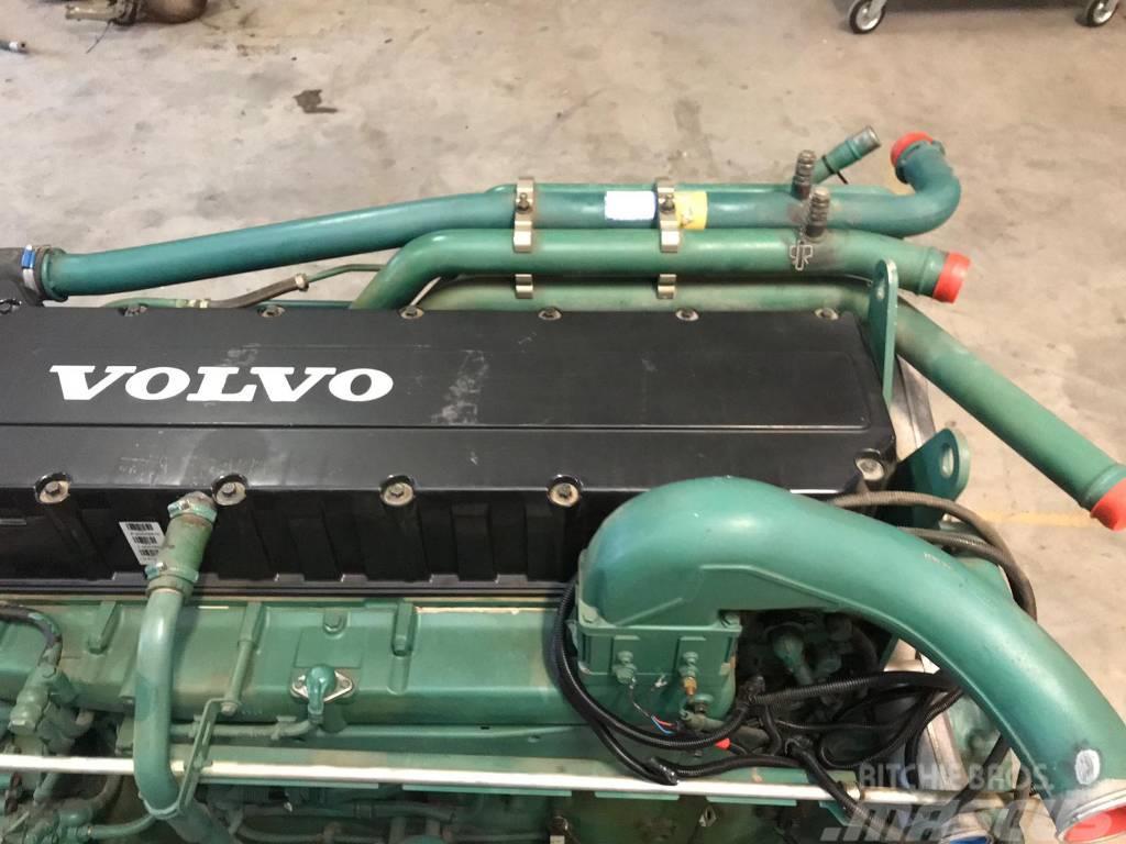 Volvo D12 Engines
