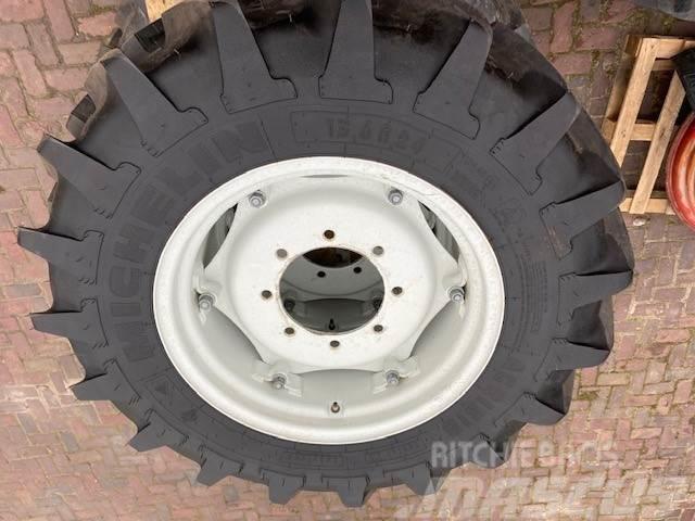 Michelin 13,6 R24 verstelbare velg (nieuw) Tyres, wheels and rims