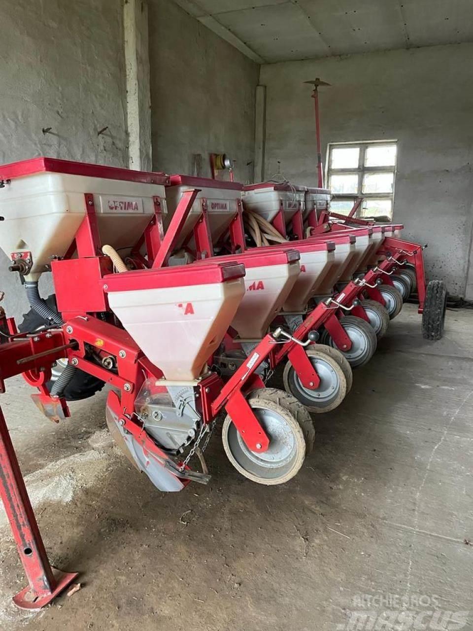 Accord Optima 8 reihig Precision sowing machines