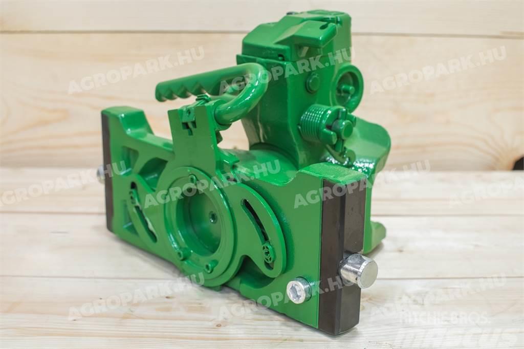  Automatic green trailer hitch (330 mm wide) Other tractor accessories