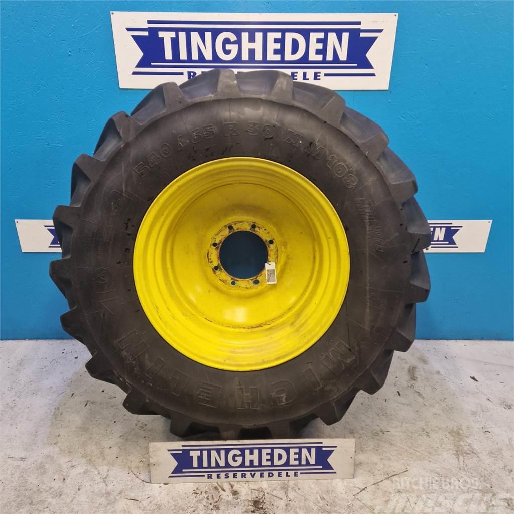  30 540/65 R30 Tyres, wheels and rims