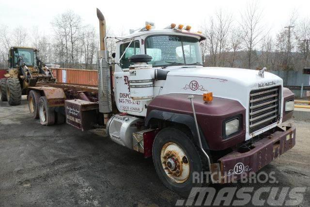 Mack RD Container Frame trucks