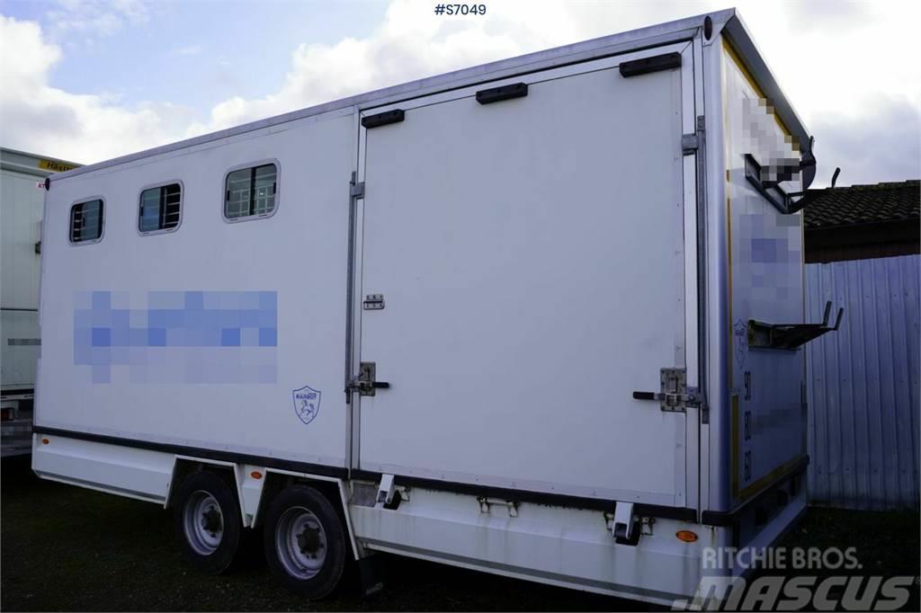  VANS BARBOT Specialbyggd hästtransport Animal transport trucks