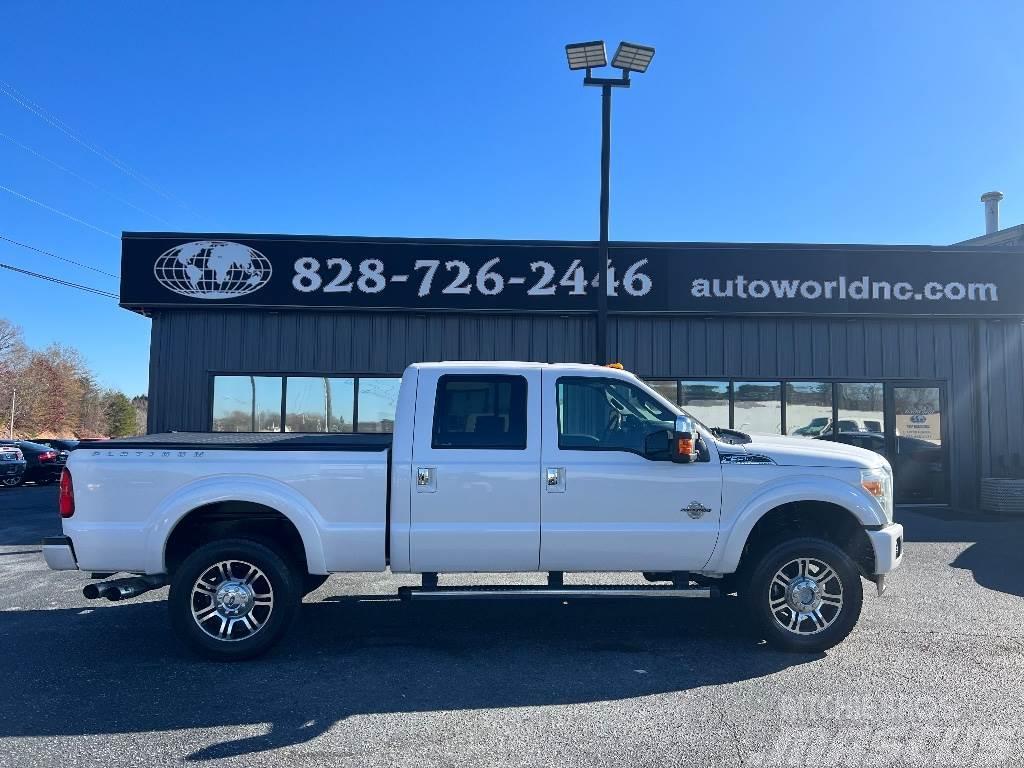 Ford F-350 SD Platinum Crew Cab 4WD Pick up/Dropside