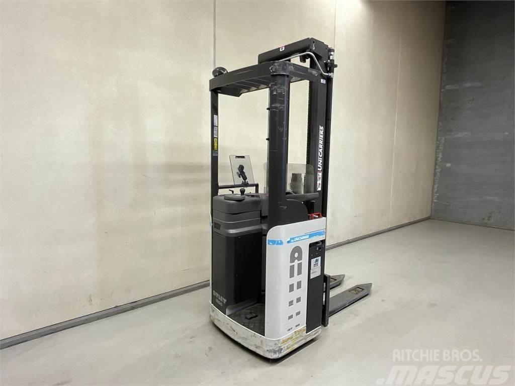 UniCarriers AJN160SDT Self propelled stackers
