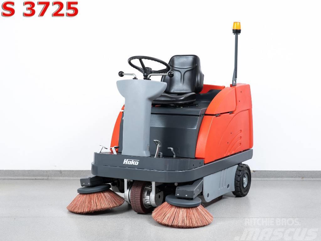 Hako SWEEPMASTER B980 R Sweeper NEW BATTERIES Combination sweeper scrubbers