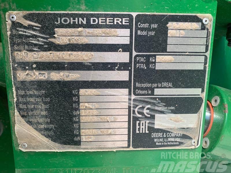 John Deere M732 Trailed sprayers