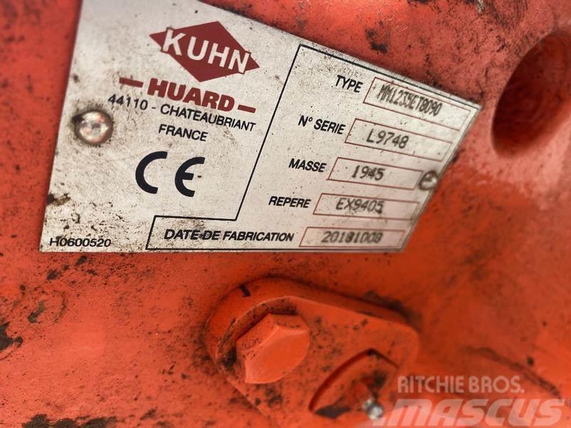 Kuhn MultiMaster 123 5ET8090 Reversible ploughs