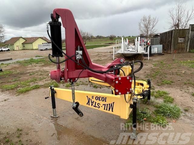  Mil-Stak 1030S Bale clamps