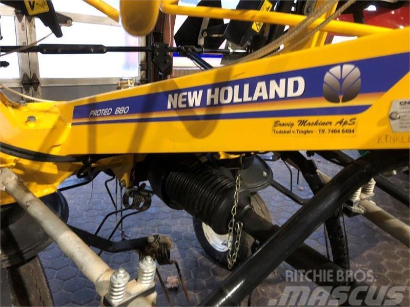 New Holland Proted 880 Rakes and tedders