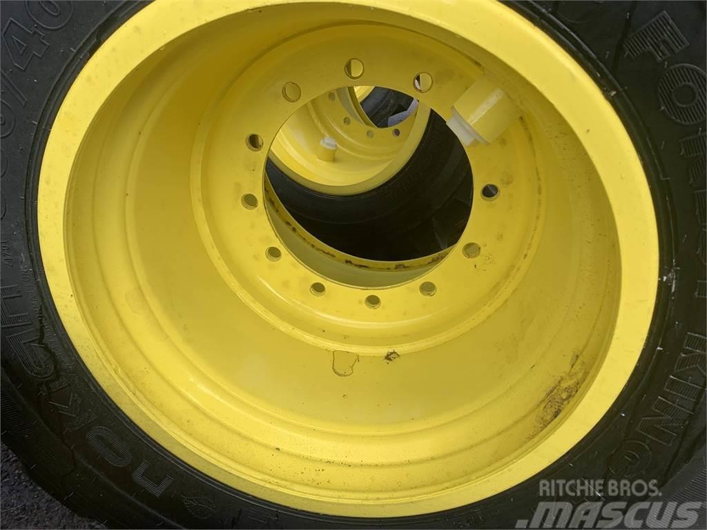 John Deere 1510g 28x26,5 Tyres, wheels and rims