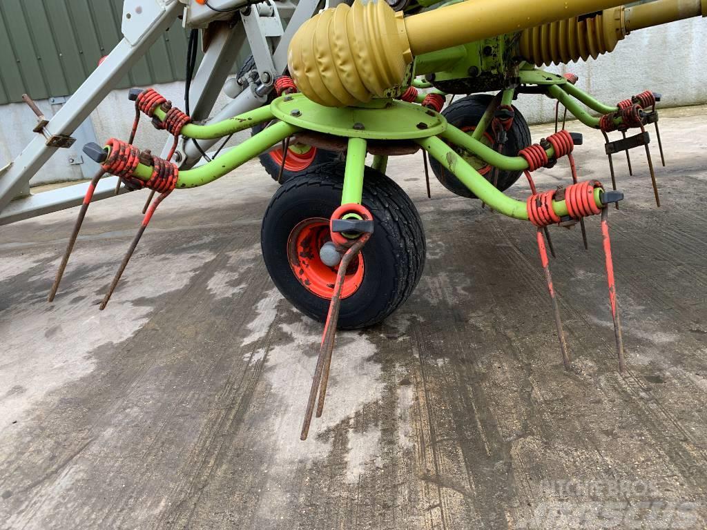 CLAAS Volto 1320 T Rakes and tedders