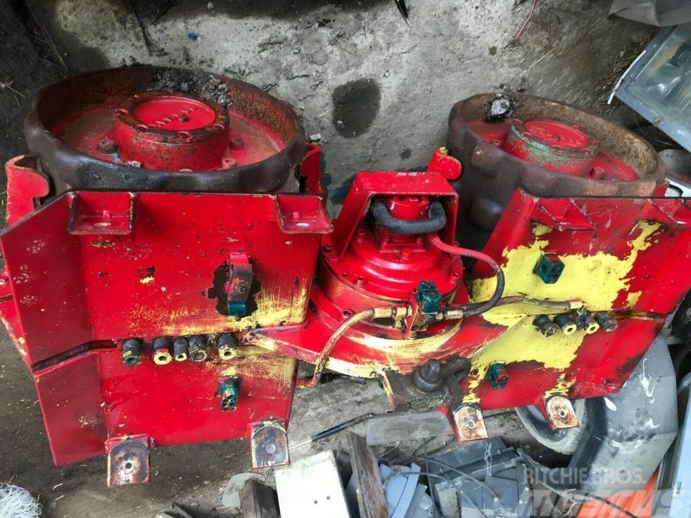 Ammann sheep foot rollers and hydraulic motor Other agricultural machines