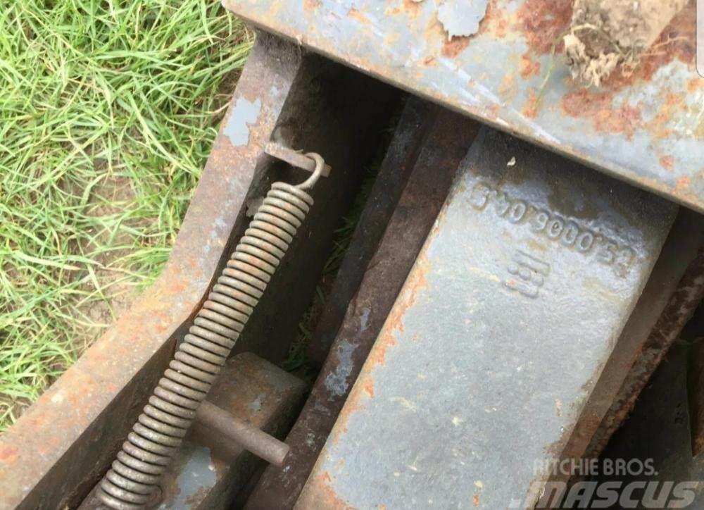 Fendt Tractor pick up hitch £380 Quick connectors