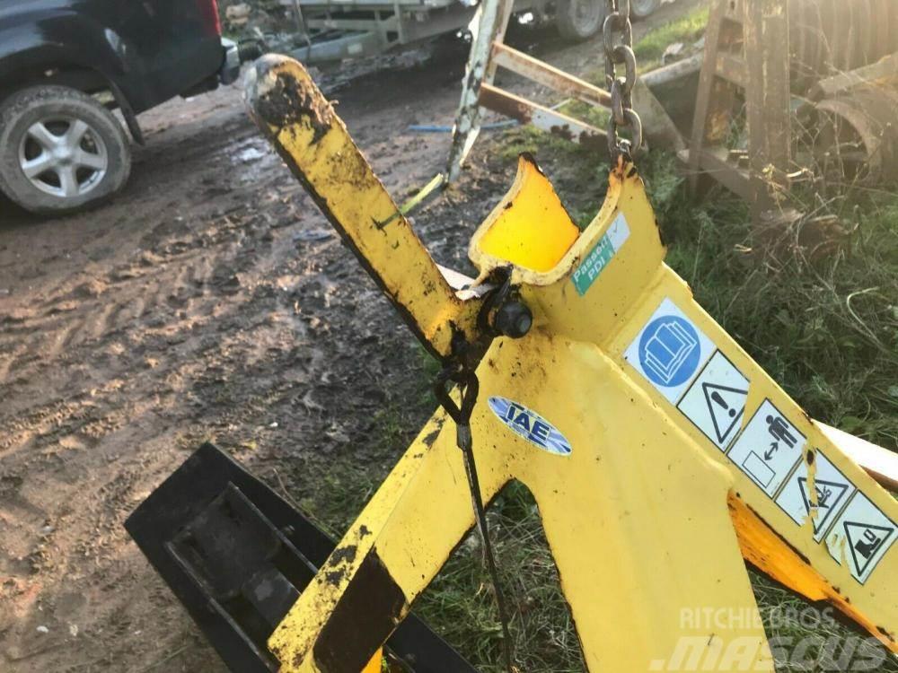  Yard Scraper skid steer IAE £350 plus vat £420 Other components