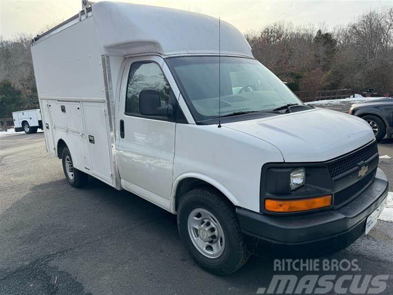 Chevrolet EXPRESS COMMERCIAL CUTAWAY Other trucks