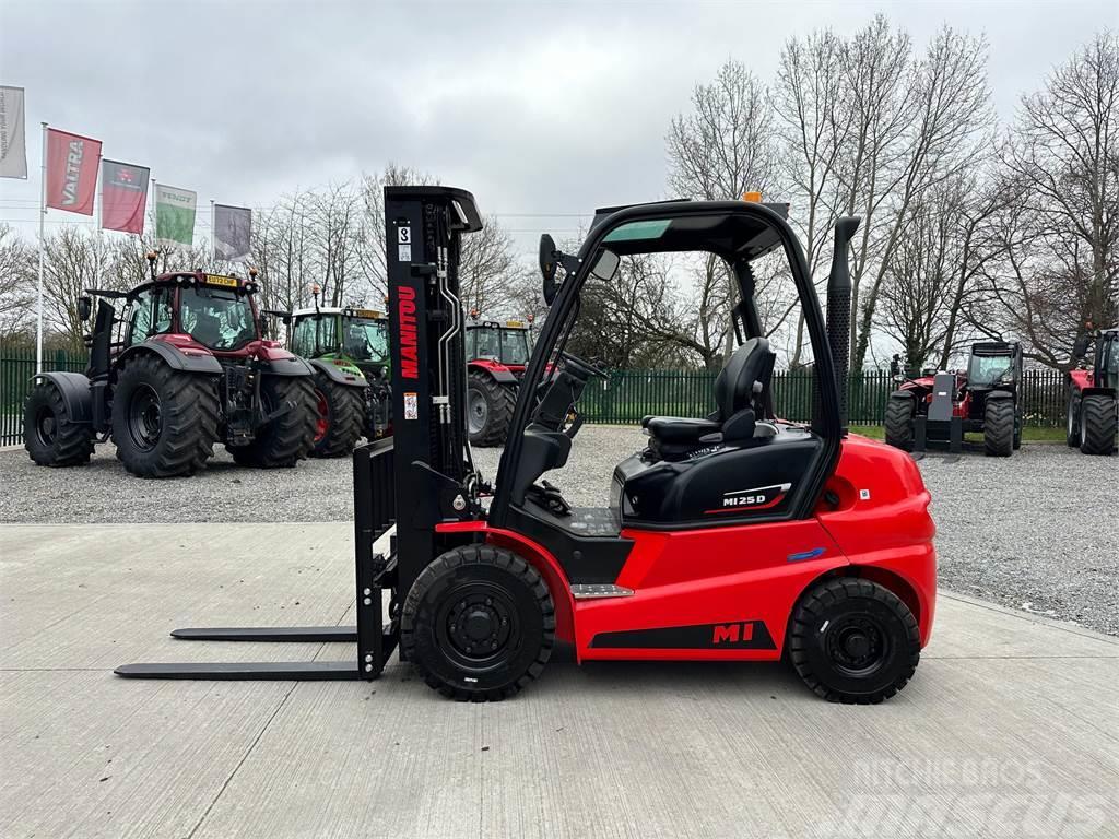 Manitou MI 25 Front loaders and diggers