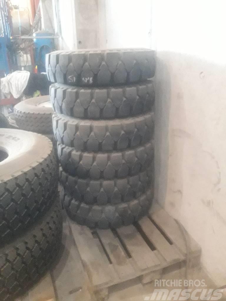  Truck dekk, Gumasol Softy 8,25x15 Tyres, wheels and rims