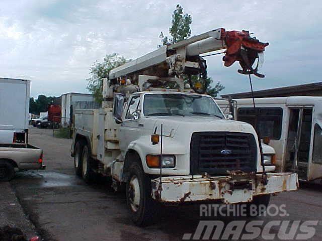 Altec D1000BR Mobile drill rig trucks