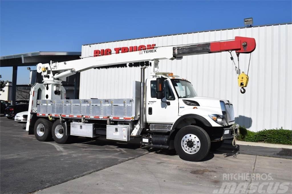 Terex COMMANDER 7000 Mobile drill rig trucks