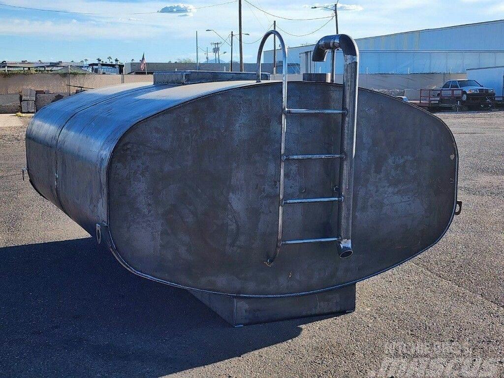  Custom 2000 Gallon Water Tanks Tanks