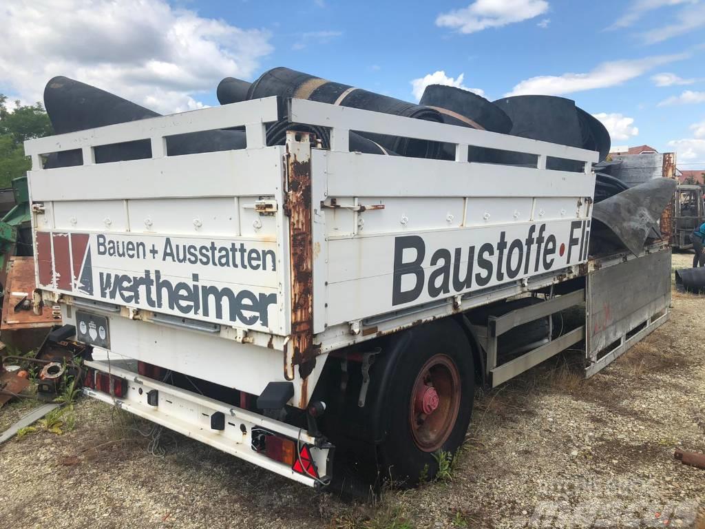 Kässbohrer V14L Box body semi-trailers