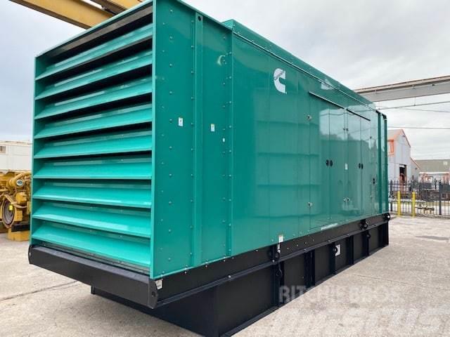 Cummins 1000 DQFAD Diesel Generators