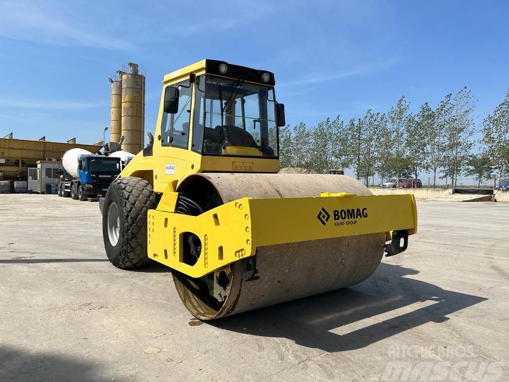 Bomag BW213 Cilindru Compactor Plate compactors